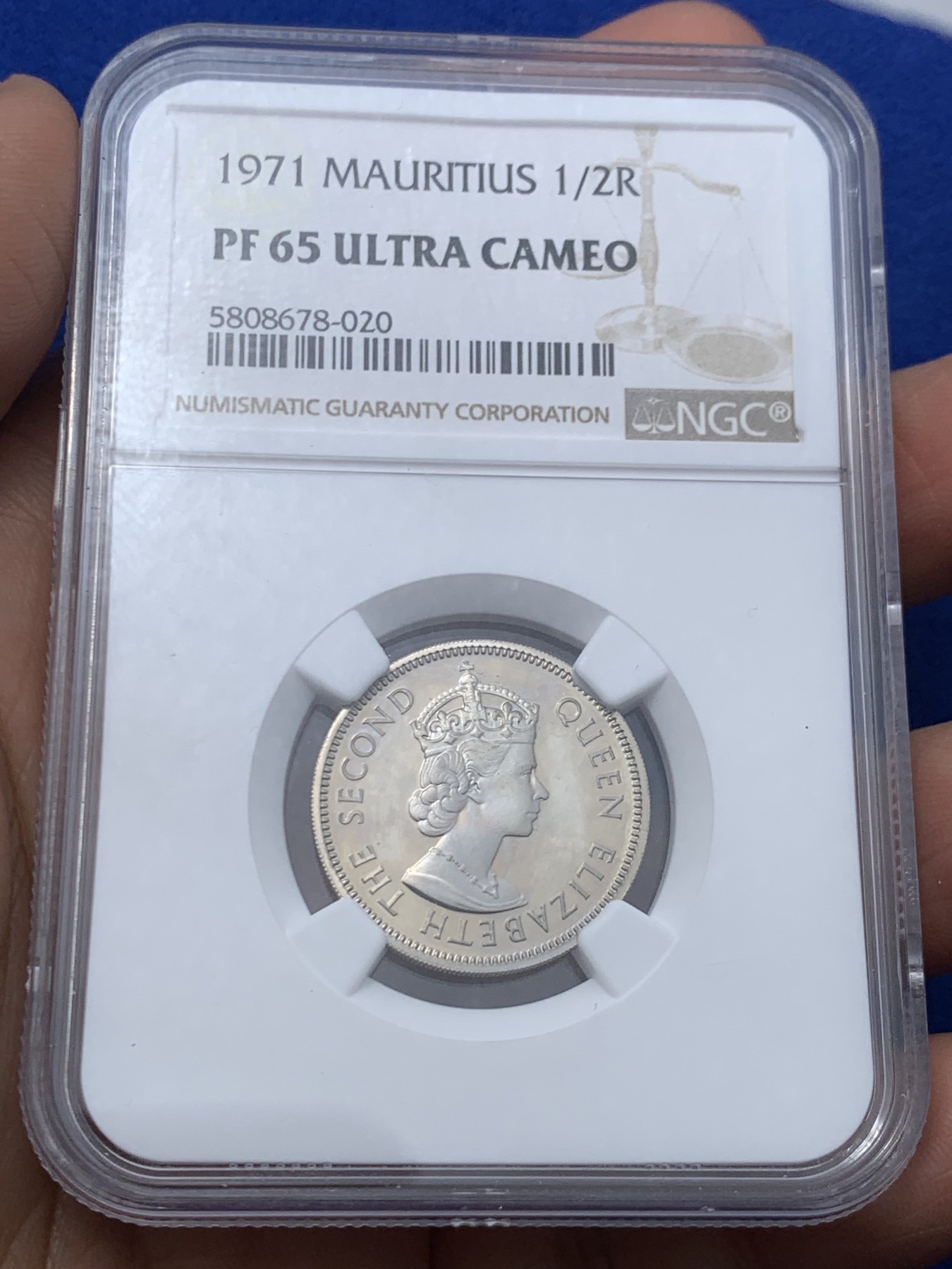 《竞宝斋》第245场-周日，周一 ，周二3场连拍 (全场包邮) NGC PF65UC 毛里求斯1971年1/2卢比 发行量750枚精制镍币