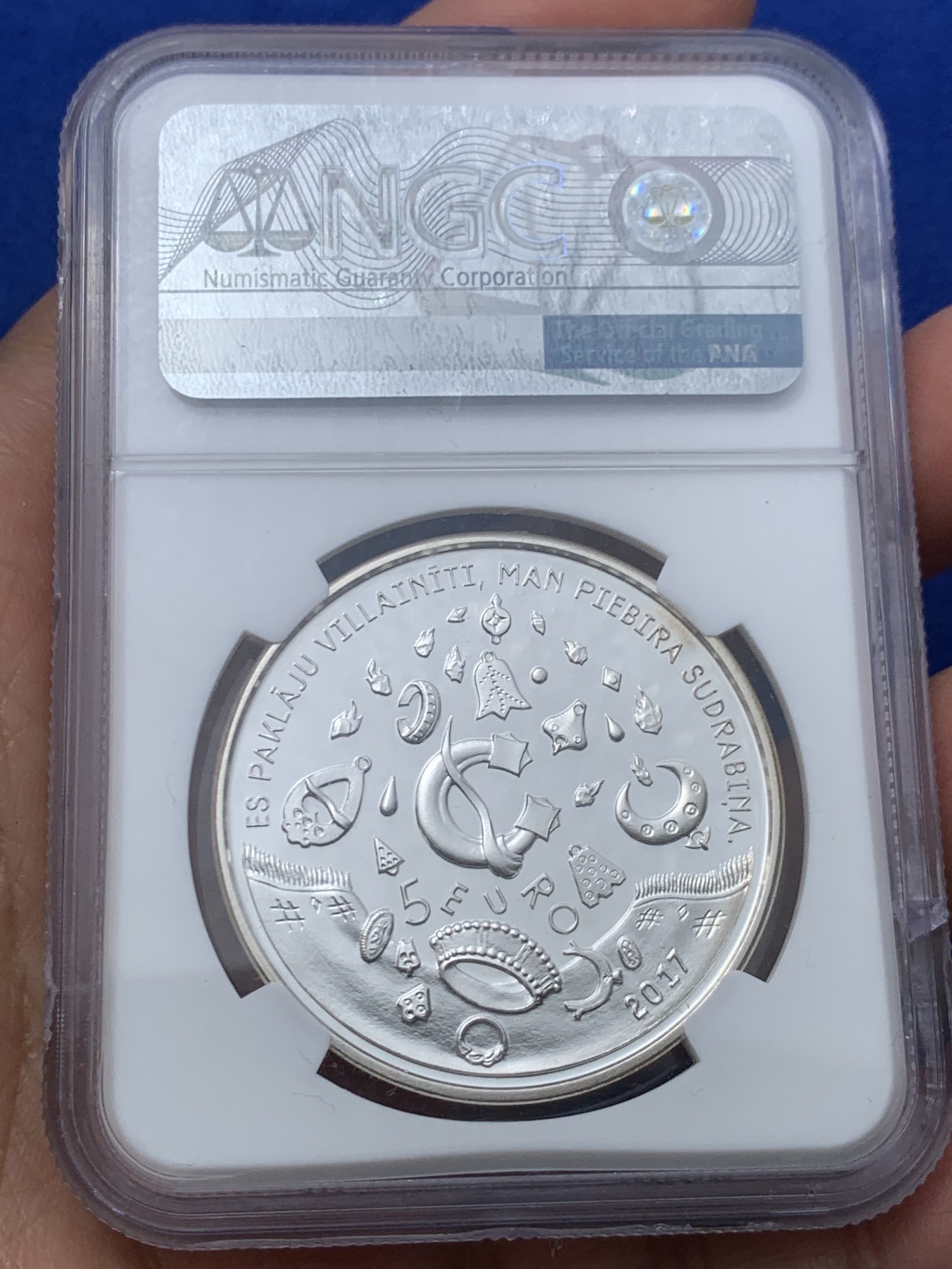 《竞宝斋》第245场-周日，周一 ，周二3场连拍 (全场包邮) NGC PF70UC 拉脱维亚2017年雷神赐福5欧元银币 925银 31.47克 38.61mm