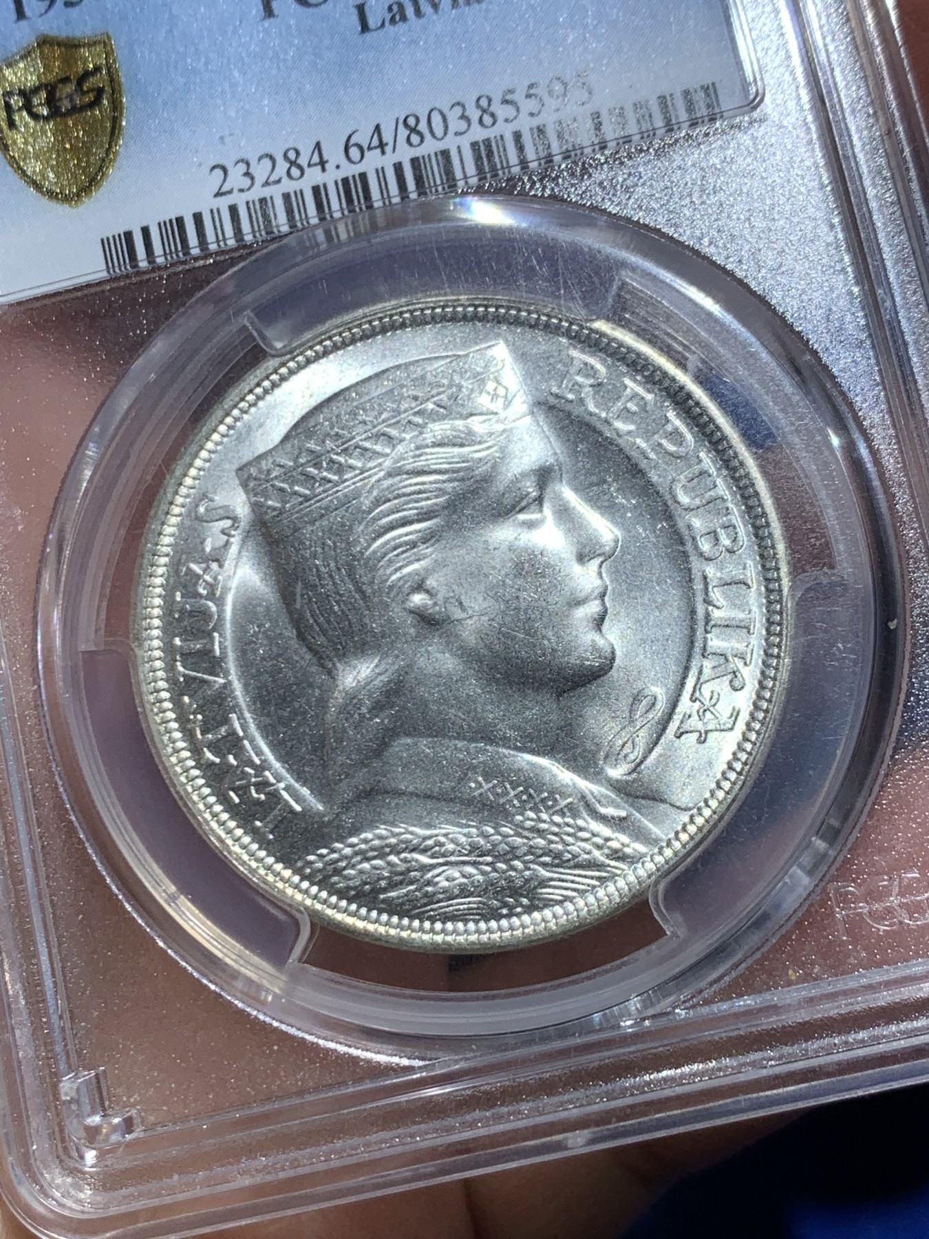 《竞宝斋》第245场-周日，周一 ，周二3场连拍 (全场包邮) PCGS MS64 拉脱维亚 1931年 谷物女神 5拉特大银币 上64分的极少 车轮光