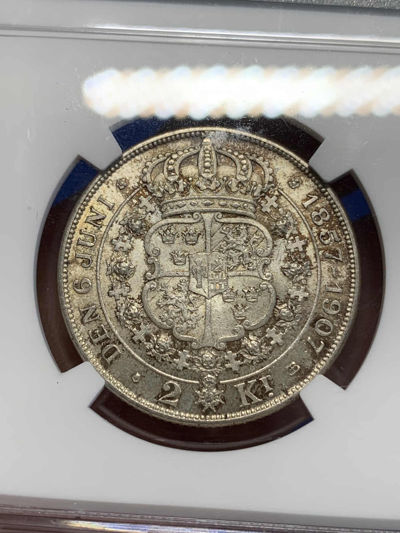 《竞宝斋》第245场-周日，周一 ，周二3场连拍 (全场包邮) NGC MS62 瑞典1907年金婚2克朗银币