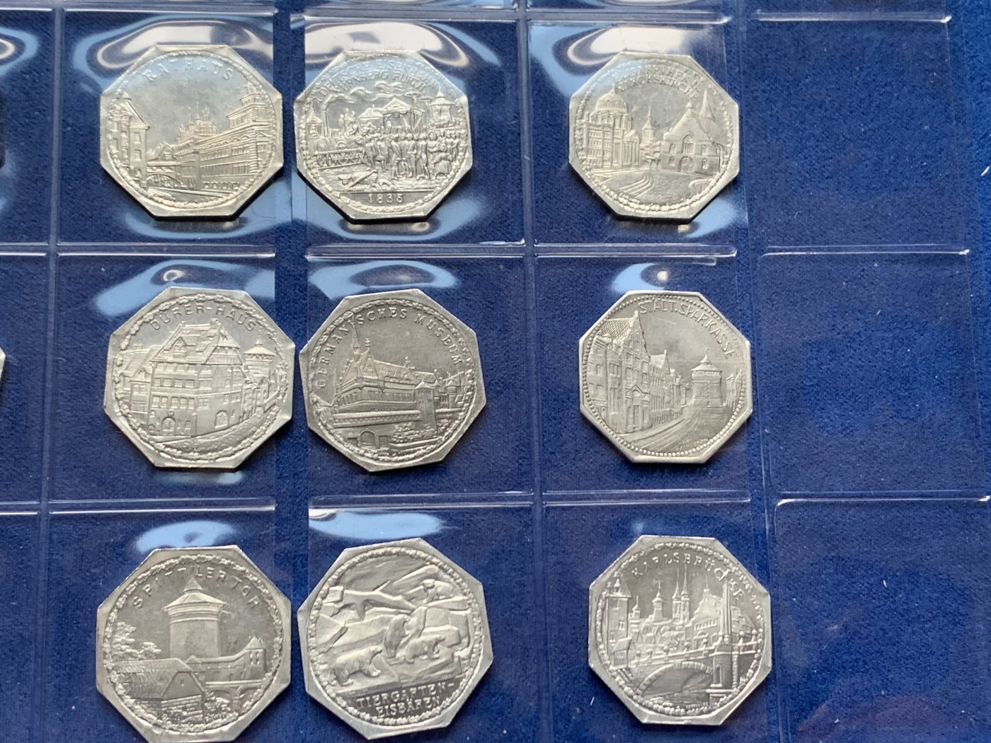 《竞宝斋》第245场-周日，周一 ，周二3场连拍 (全场包邮) 德国紧急状态纽伦堡电车代币 1920年代用币大全套 45枚八角20芬尼铝币 全套UNC好品，十分少见！