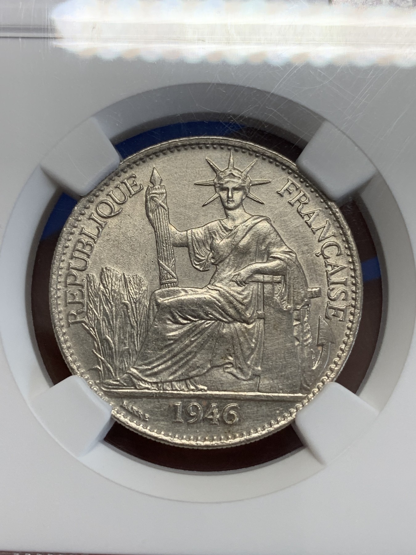 《竞宝斋》第246场-周日，周一 ，周二3场连拍 (全场包邮) NGC-UNCD 法属印支1946年坐洋50分镍币，细节非常好。