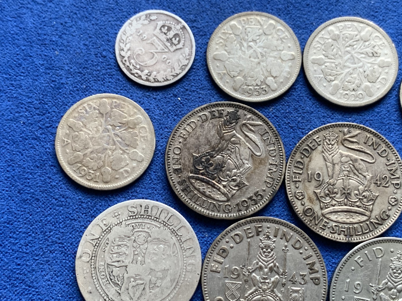 《竞宝斋》第246场-周日，周一 ，周二3场连拍 (全场包邮) 11枚一组 英国散币 先令5枚（银4枚）6便士5枚 维多利亚3便士1枚