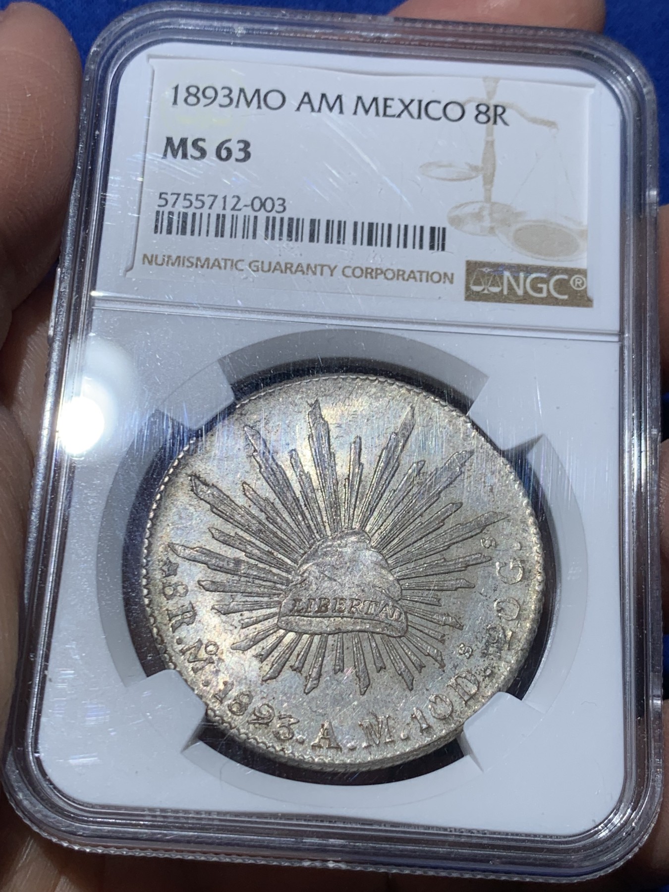 《竞宝斋》第246场-周日，周一 ，周二3场连拍 (全场包邮) NGC MS63 墨西哥1893年花边鹰洋 全羽毛 原光 丝绸底板