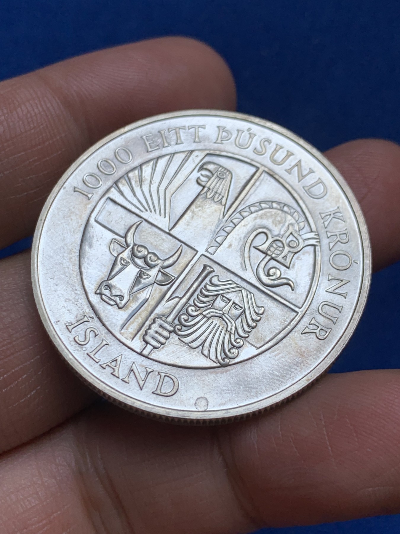 《竞宝斋》第246场-周日，周一 ，周二3场连拍 (全场包邮) 冰岛1974年定居千年纪念1000克朗大银币