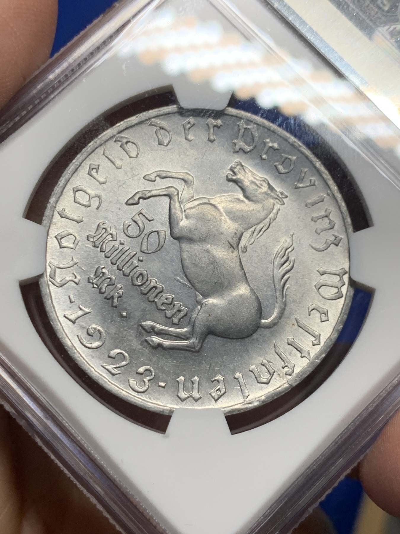 《竞宝斋》第246场-周日，周一 ，周二3场连拍 (全场包邮) NGC MS64 德紧1923年大马币