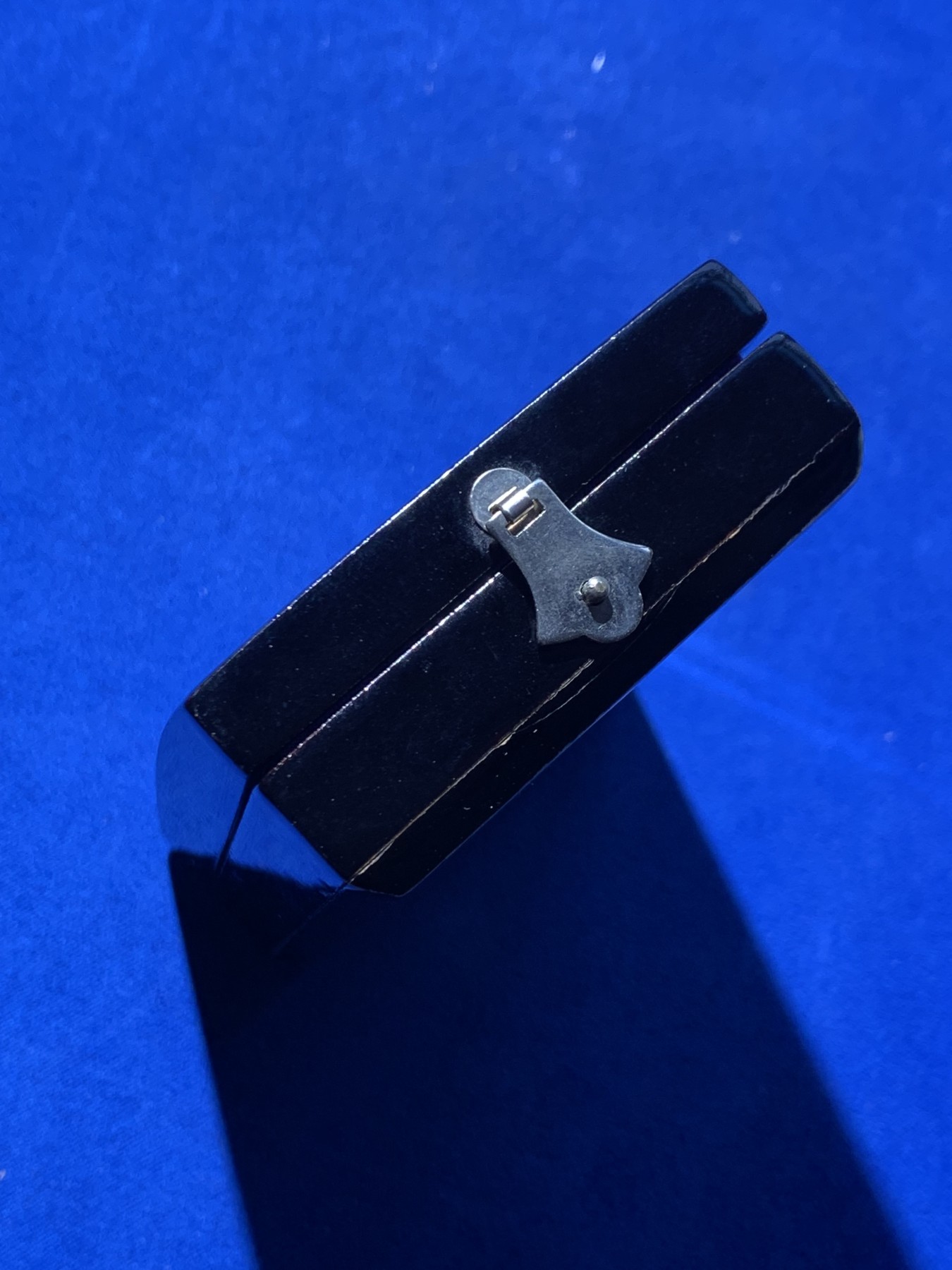 《竞宝斋》第246场-周日，周一 ，周二3场连拍 (全场包邮) 日本新五等瑞宝章 盒子保存得非常好 七宝烧也保存得非常完整