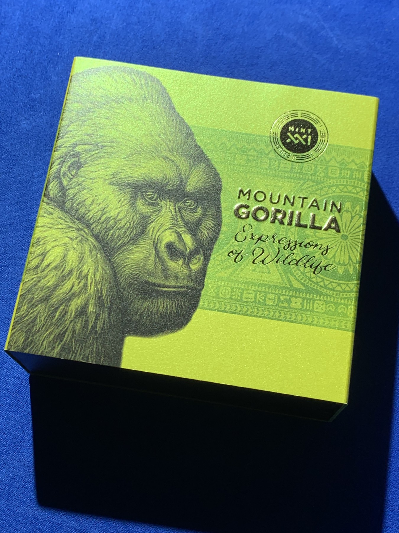 《竞宝斋》第246场-周日，周一 ，周二3场连拍 (全场包邮) 喀麦隆2021年2000中非法郎 山地猩猩2盎司高浮雕银币 发行500枚 雕刻精美 盒证全 62.2克 999银