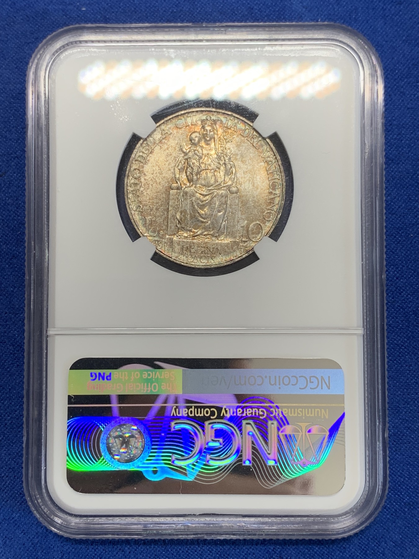 《竞宝斋》第246场-周日，周一 ，周二3场连拍 (全场包邮) NGC MS62 梵蒂冈教皇国1936圣母抱婴10里拉银币 原光五彩 状态一流