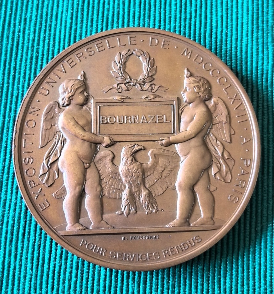 外国币章第二十一期（龙年首期） 1867年巴黎世博会服务奖励，直径68mm巧克力色品相好