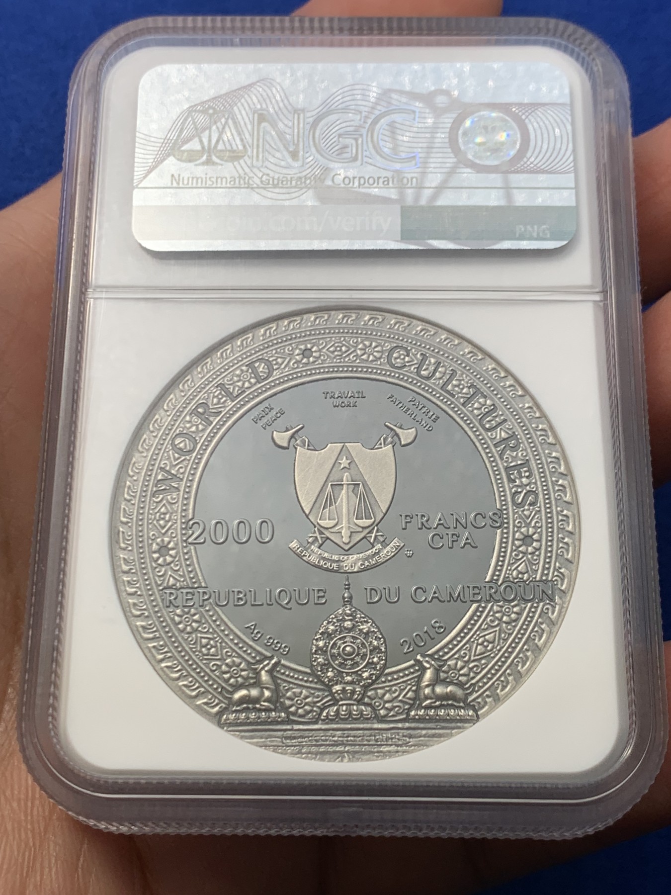 《竞宝斋》第246场-周日，周一 ，周二3场连拍 (全场包邮) NGC PF70 喀麦隆2018卡帕拉头盖镶嵌绿松石 2盎司 银币 091 高浮雕标 盒证齐全 镶嵌工艺 世界文化系列首枚 状态极好