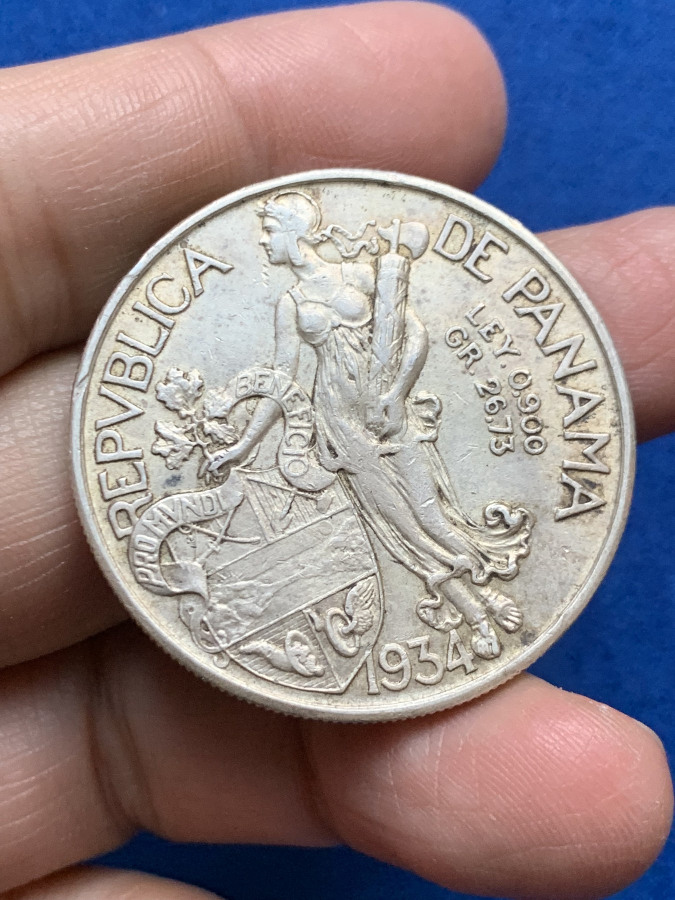 《竞宝斋》第246场-周日，周一 ，周二3场连拍 (全场包邮) 巴拿马 1934年巴伯亚大银币 原味包浆 少发行量 不是常见的1947年  高分现在很贵了