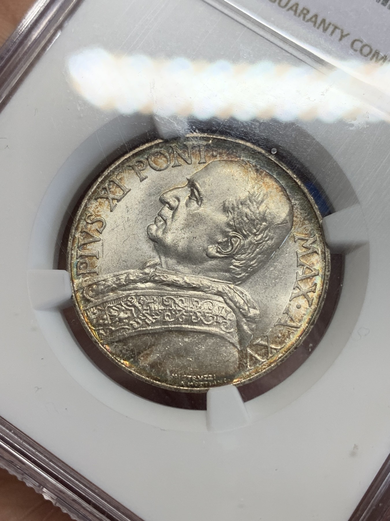 《竞宝斋》第246场-周日，周一 ，周二3场连拍 (全场包邮) NGC MS62 梵蒂冈教皇国1936圣母抱婴10里拉银币 原光五彩 状态一流