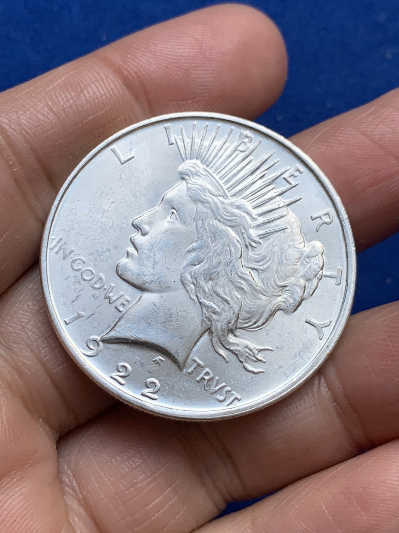 《竞宝斋》第246场-周日，周一 ，周二3场连拍 (全场包邮) 1922年 美国和平银币 少见D版丹佛厂出品 未使用品 原光底板