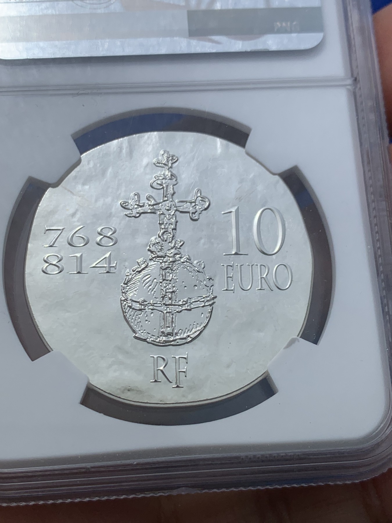 《竞宝斋》第246场-周日，周一 ，周二3场连拍 (全场包邮) NGC PF68 法国2011查理曼大帝（红桃K）10欧元银币 带原盒 13年克劳斯钱币最佳克朗奖