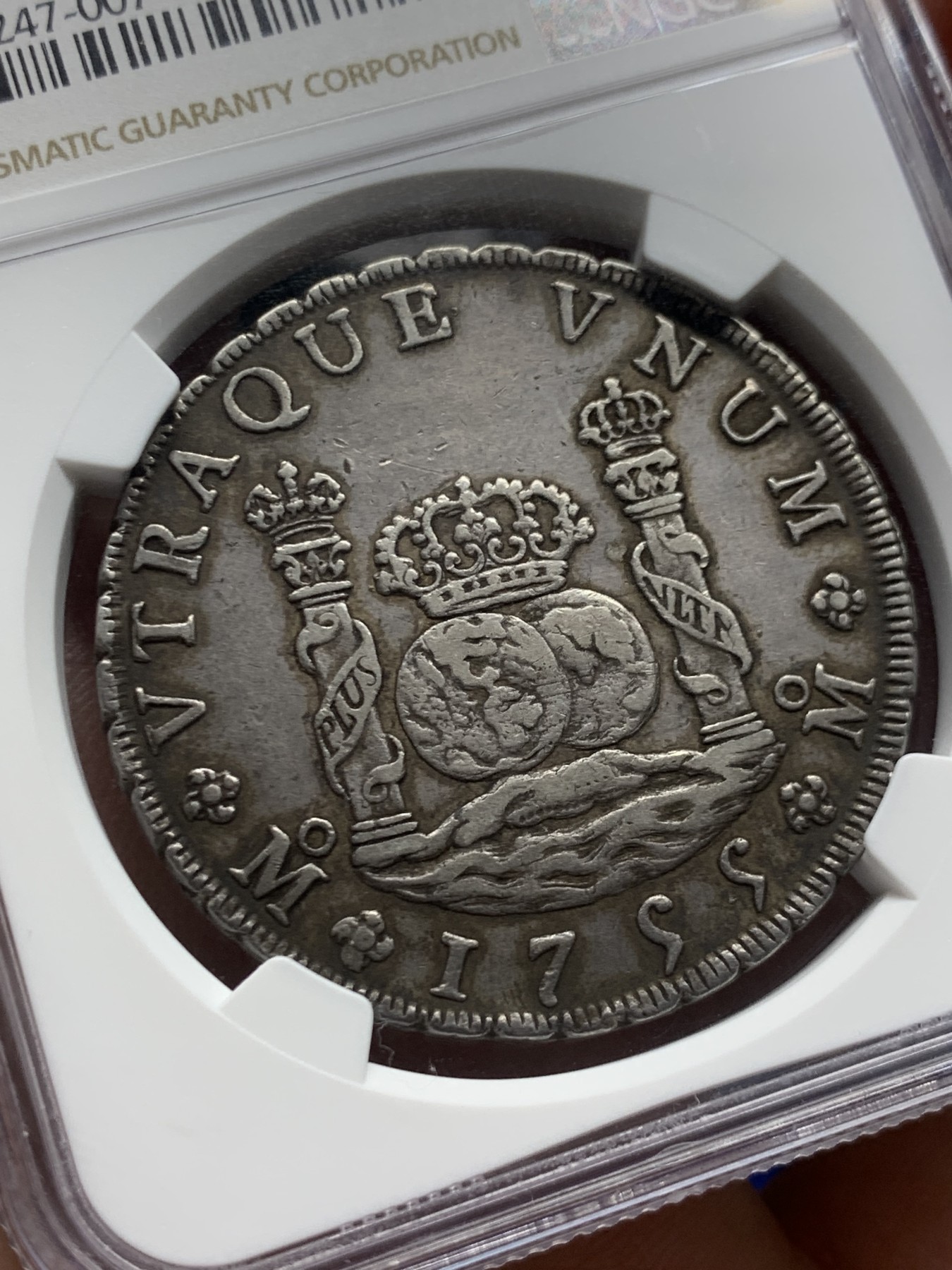 《竞宝斋》第246场-周日，周一 ，周二3场连拍 (全场包邮) NGC XF45 西属墨西哥1755/4地球双柱 少见骑字版 原味老包浆 全深打 味道状态都很不错