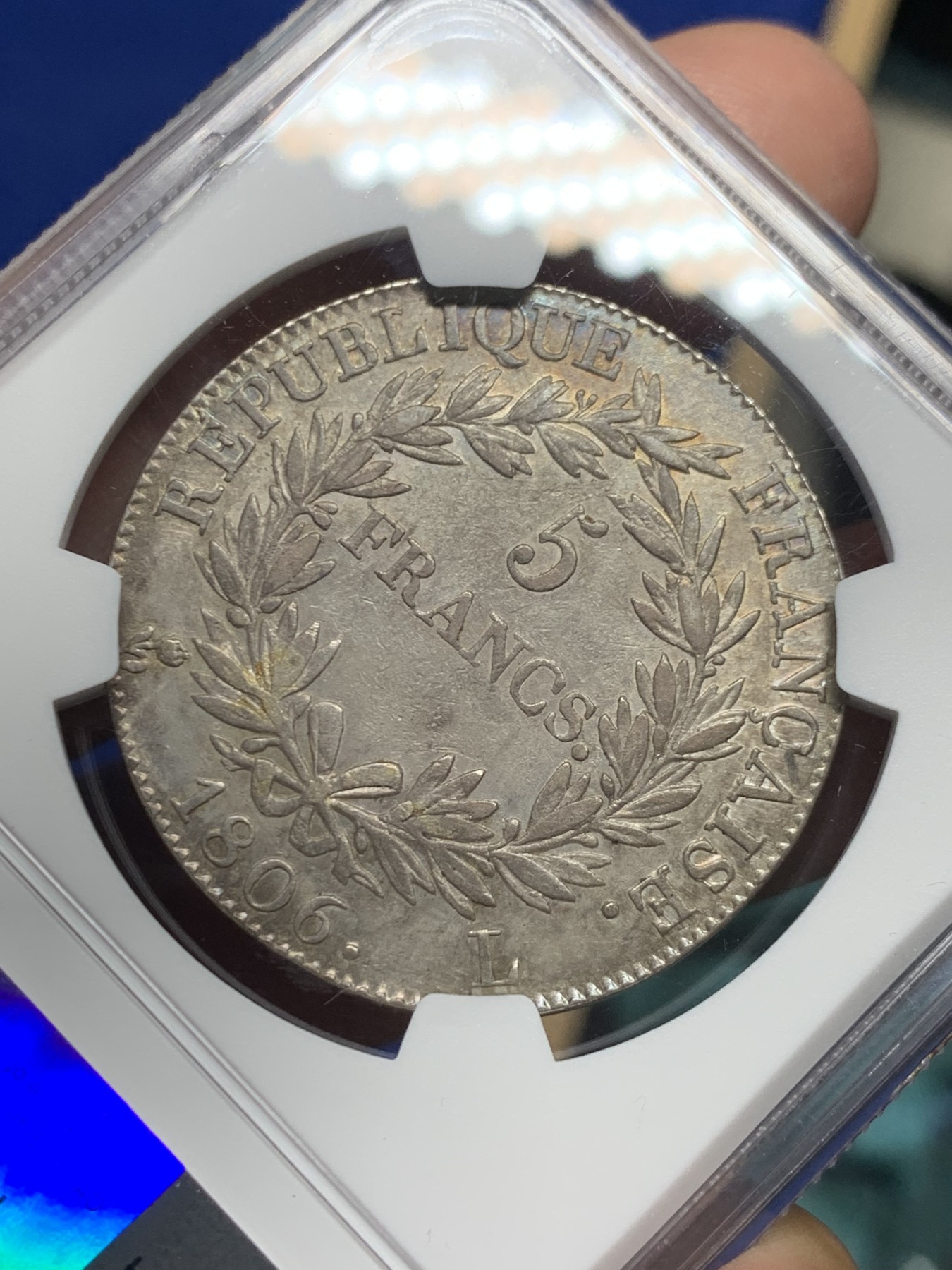 《竞宝斋》第246场-周日，周一 ，周二3场连拍 (全场包邮) NGC AU50 法国1806年拿破仑一世5法郎银币 无冠头像 纪年版少见 淡金彩包浆 非常好