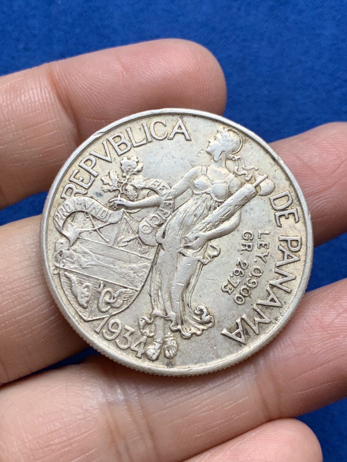 《竞宝斋》第246场-周日，周一 ，周二3场连拍 (全场包邮) 巴拿马 1934年巴伯亚大银币 原味包浆 少发行量 不是常见的1947年  高分现在很贵了