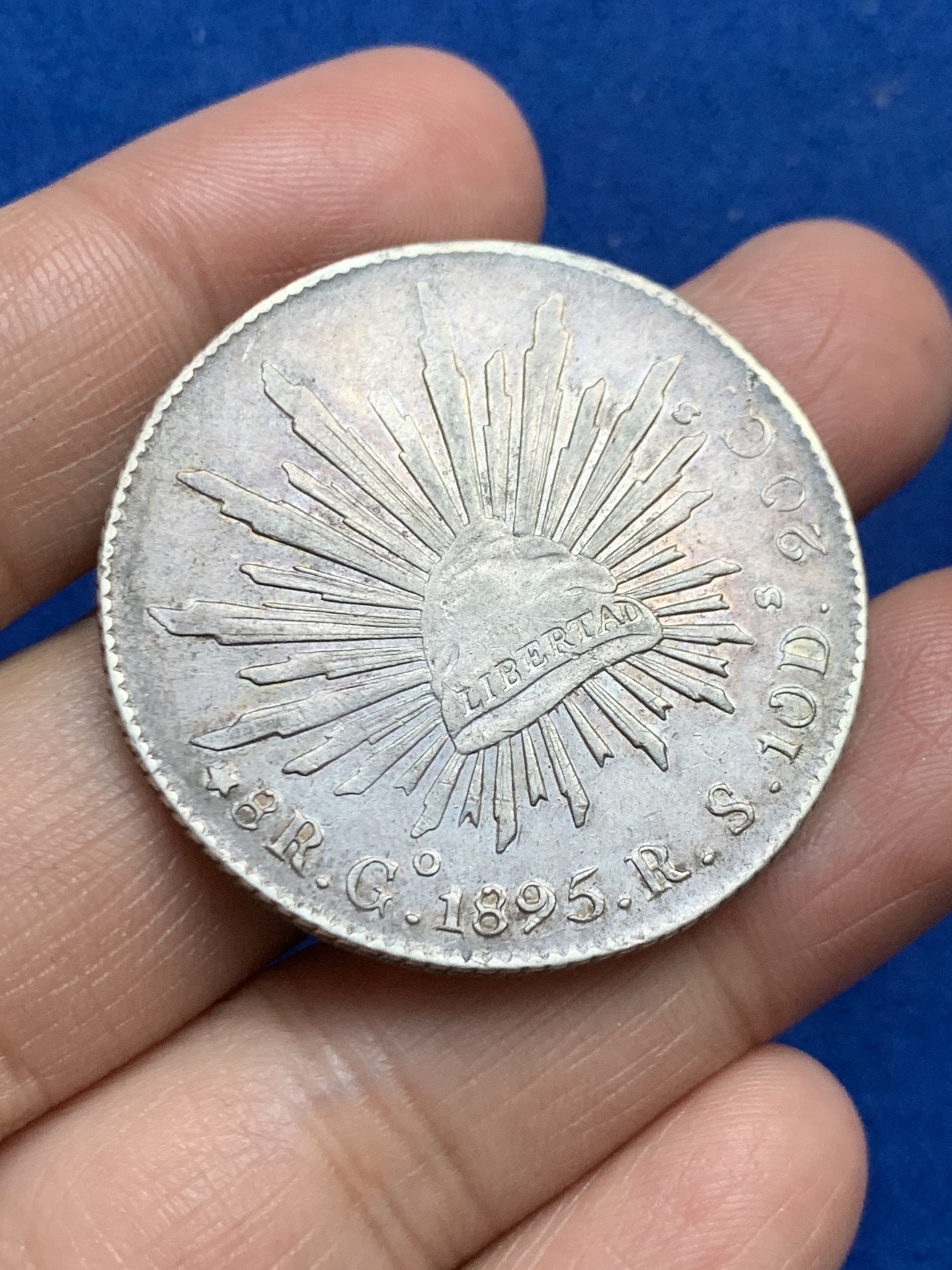 《竞宝斋》第246场-周日，周一 ，周二3场连拍 (全场包邮) 墨西哥1895年8R花边鹰洋银币 好品相 细节见图