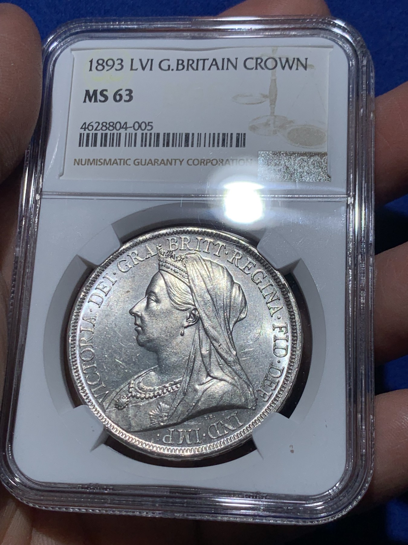 《竞宝斋》第246场-周日，周一 ，周二3场连拍 (全场包邮) NGC MS63 英国1893年维多利亚披纱马剑银币 转光底板 极好品相