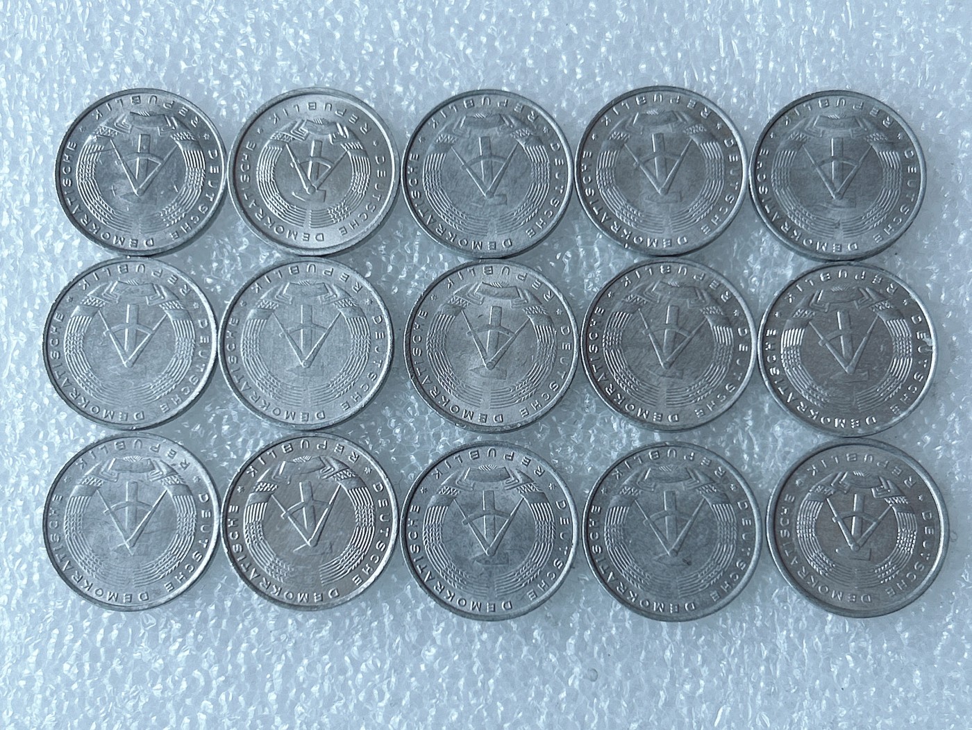 第一海外回流一元起拍收藏 散币专场 第71期 民主德国5芬尼铝币 15枚