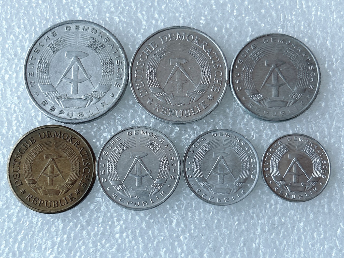 第一海外回流一元起拍收藏 散币专场 第71期 东德 民主德国 7枚