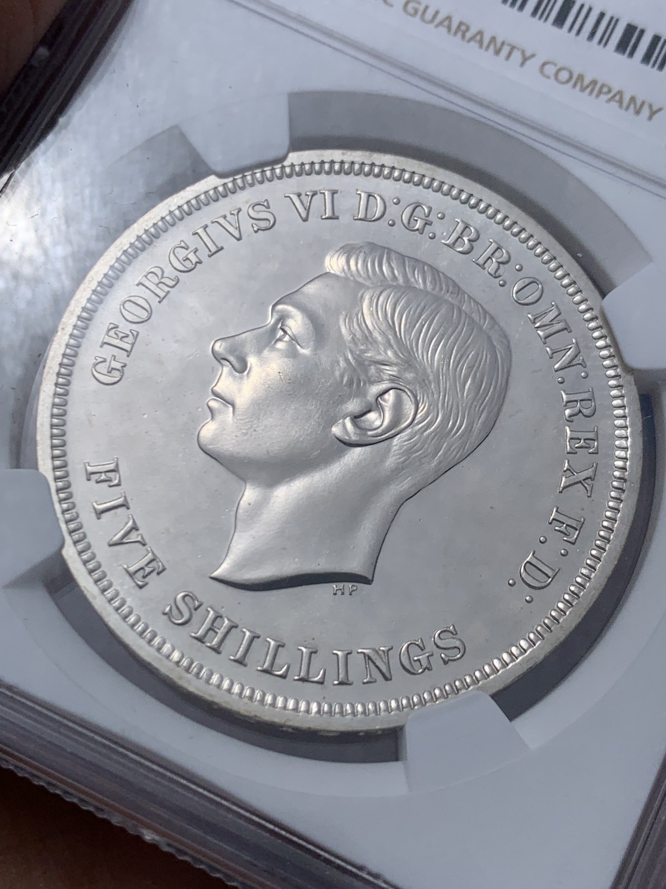 《竞宝斋》第246场-周日，周一 ，周二3场连拍 (全场包邮) NGC PL63 英国1951年乔治六世克朗 最后的镍马剑