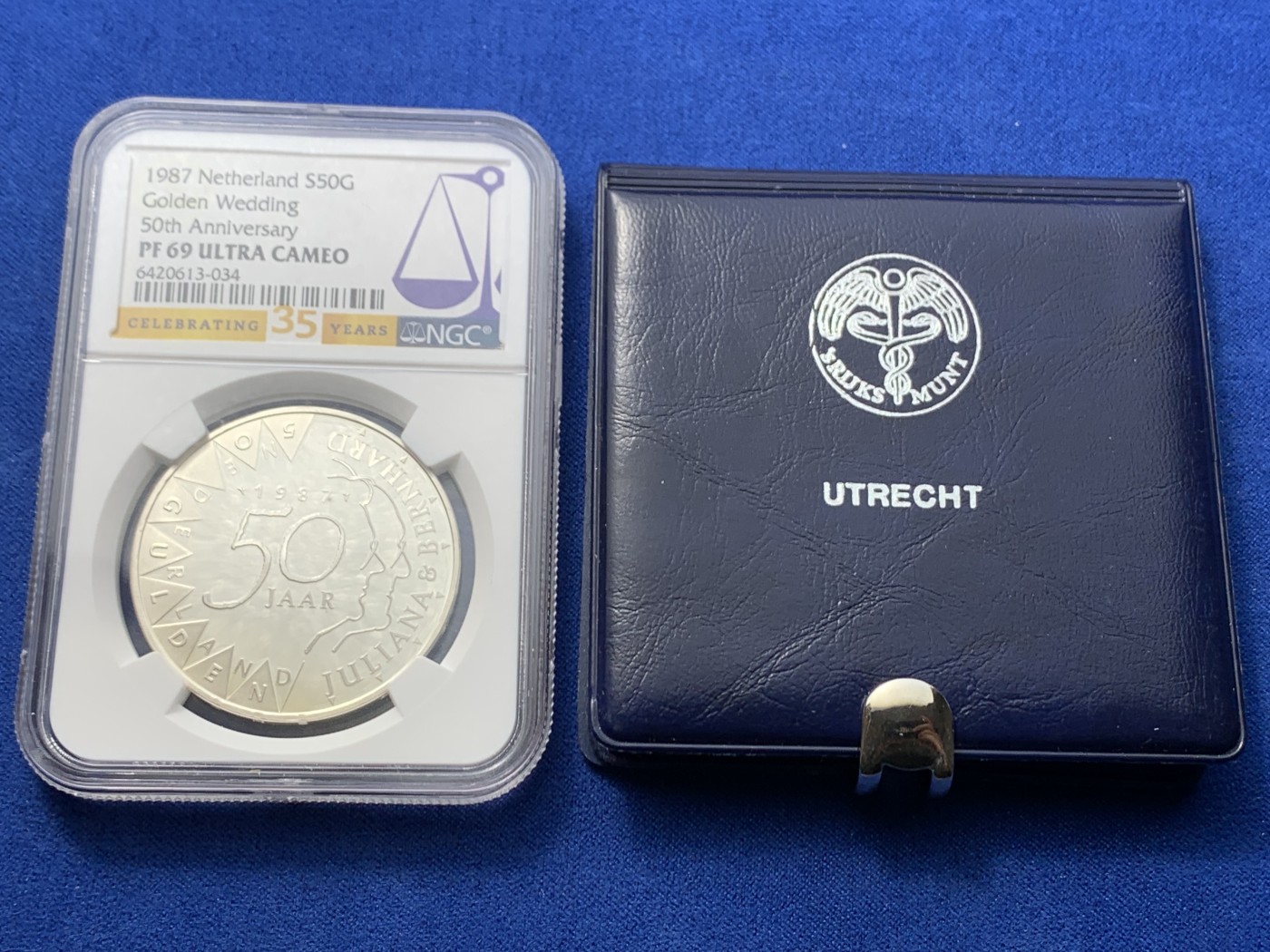 《竞宝斋》第246场-周日，周一 ，周二3场连拍 (全场包邮) NGC PF69UC 冠军分 荷兰1987贝亚特丽克丝女王50周岁精致纪念银币 盒证齐全 35周年标