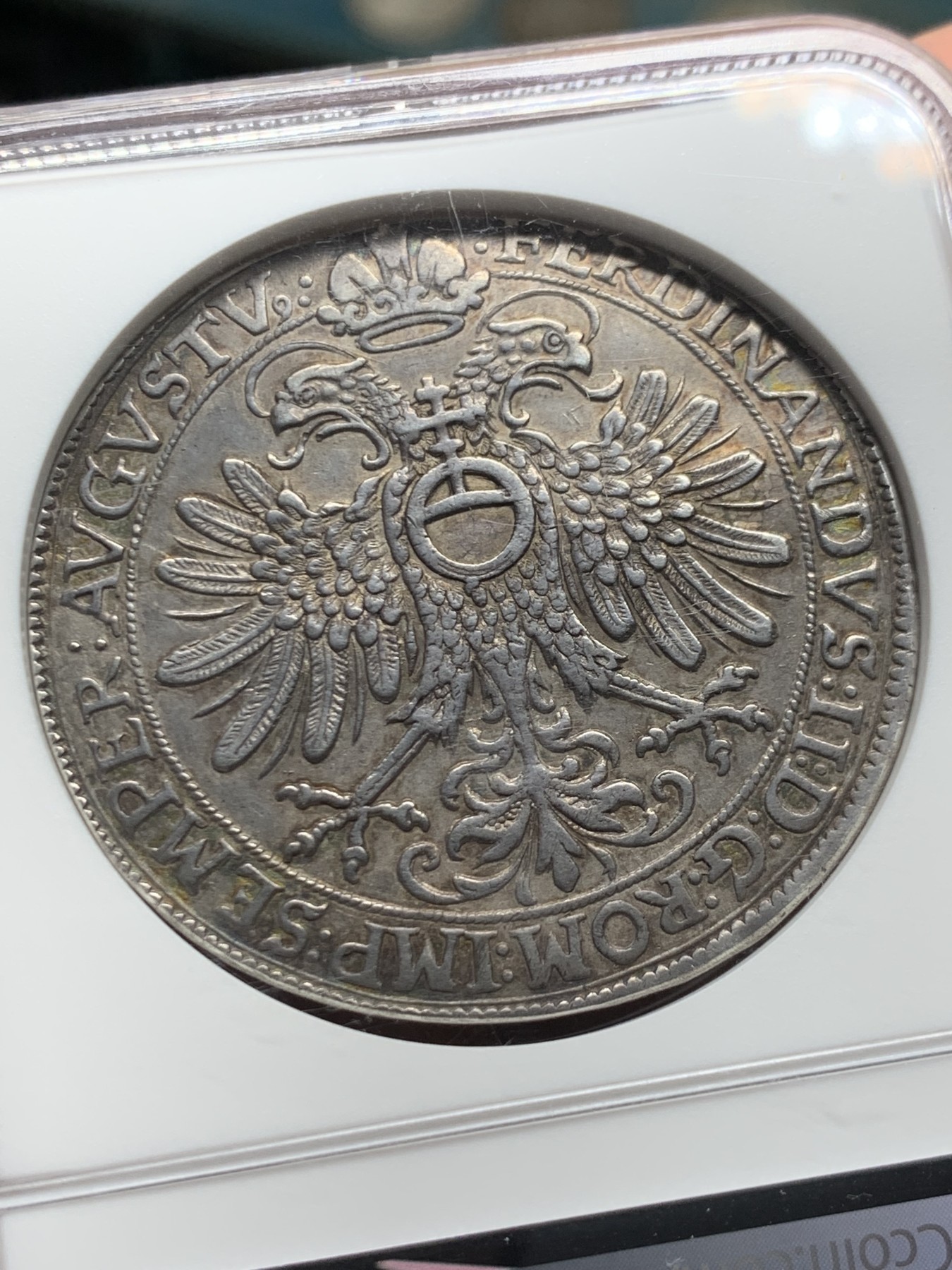 《竞宝斋》第246场-周日，周一 ，周二3场连拍 (全场包邮) NGC AU53 德国1624年霍亨洛赫-诺伊施坦因泰勒 单年版的武士骑马人像 老包浆带底光 盔甲和鹰徽的羽毛清晰深打 品相打制都不如这个的裸币 普遍2000+欧元了