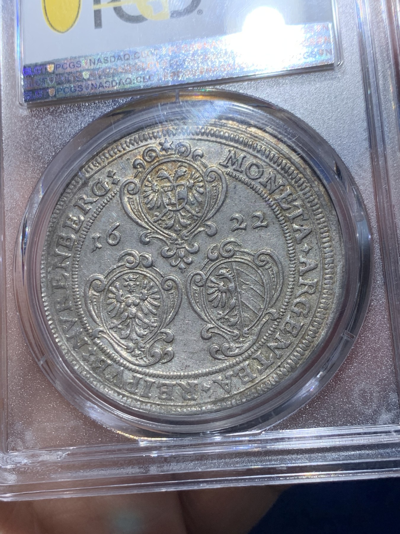 《竞宝斋》第246场-周日，周一 ，周二3场连拍 (全场包邮) PCGS MS61 唯一冠军分 德国1622纽伦堡泰勒银币，稀缺品种，原味好状态，羽毛锋利，个人看低评 盒子支撑小磕