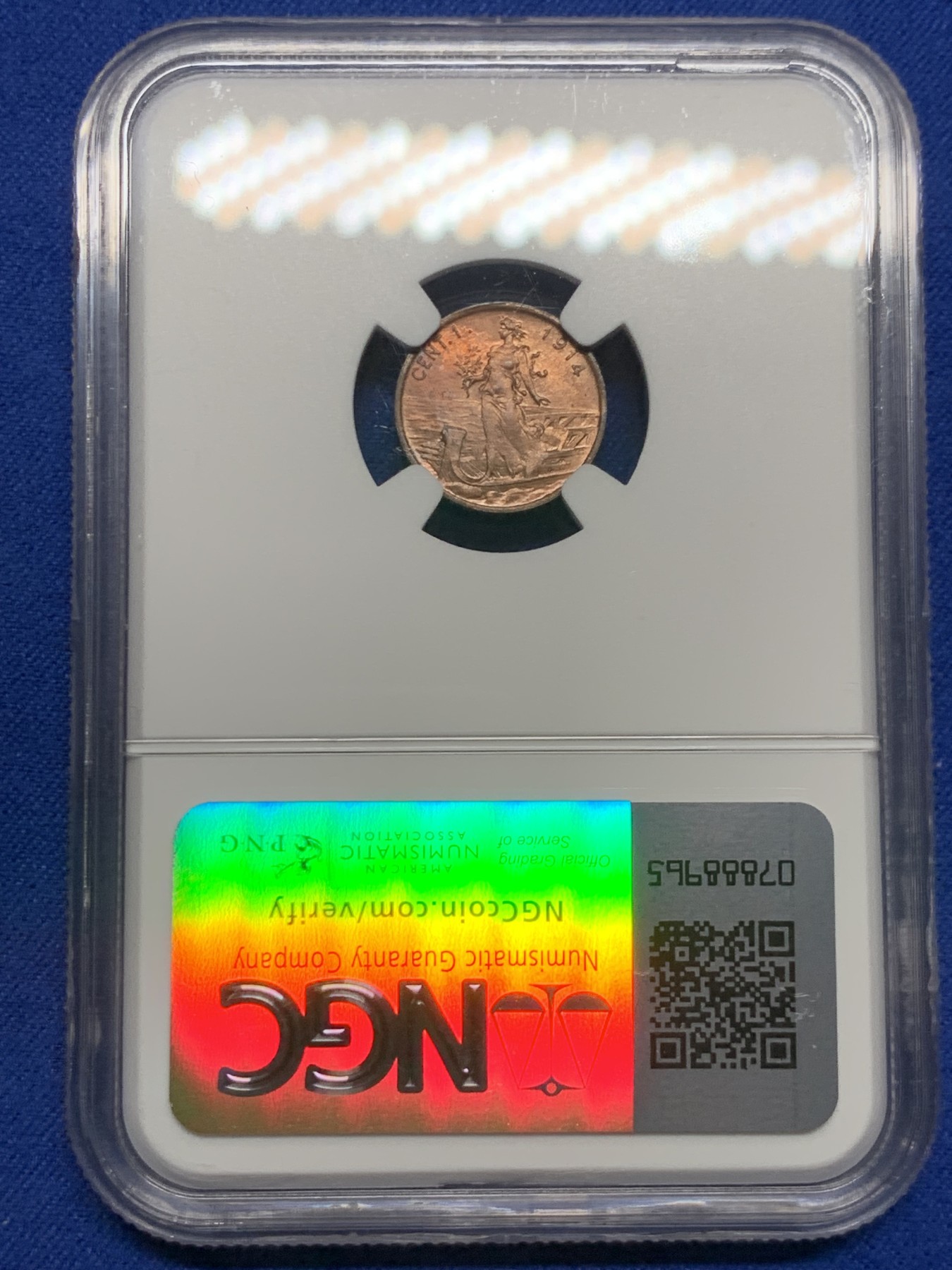 《竞宝斋》第246场-周日，周一 ，周二3场连拍 (全场包邮) NGC MS63RB 意大利1914R小拿花1分，细节很好，感觉给低了