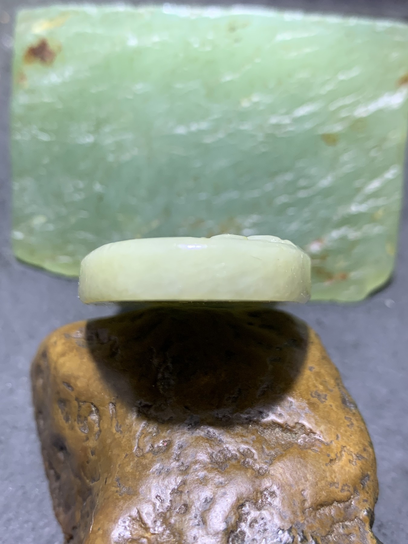 精美原皮和田玉雕刻江南风景意境牌子一个