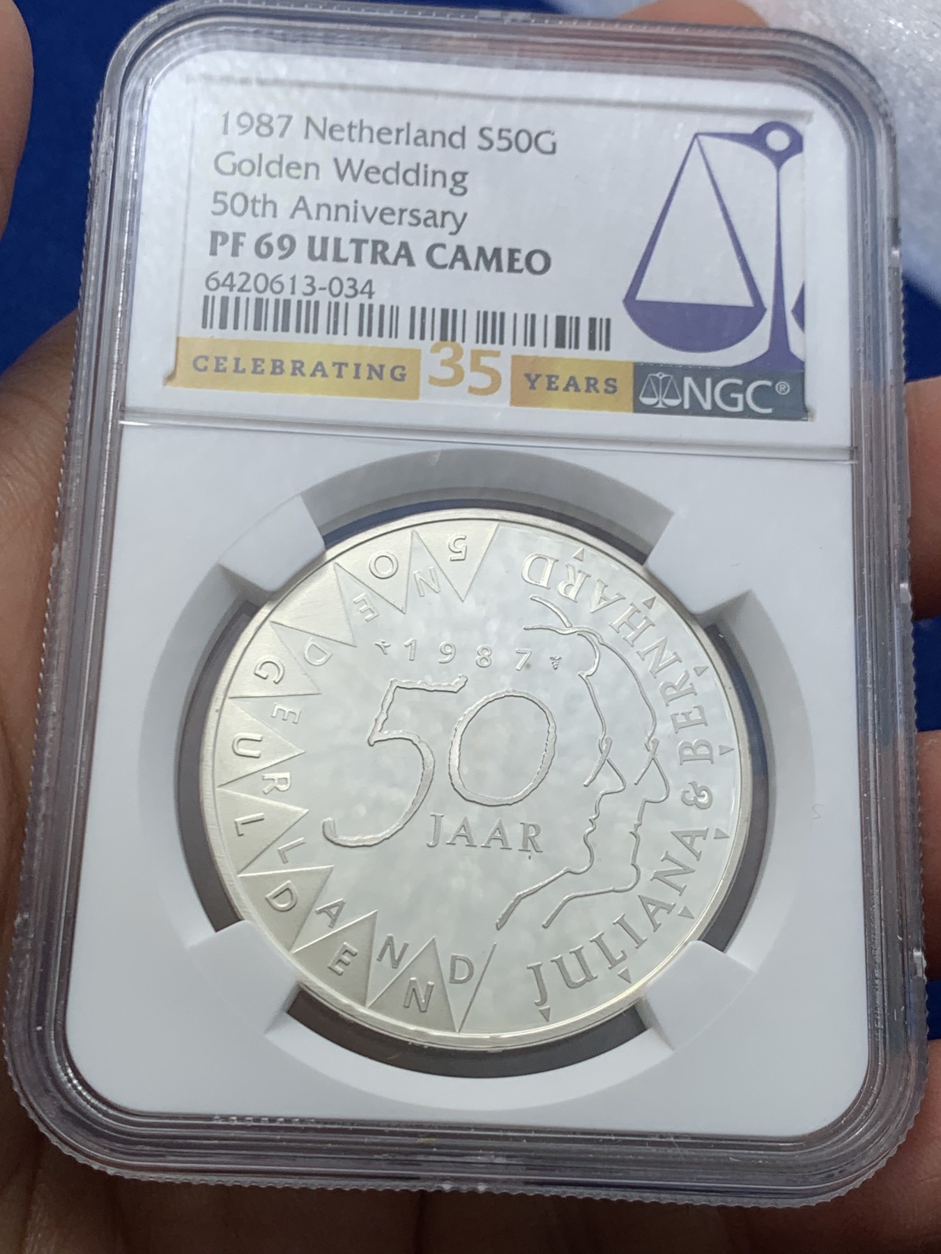 《竞宝斋》第246场-周日，周一 ，周二3场连拍 (全场包邮) NGC PF69UC 冠军分 荷兰1987贝亚特丽克丝女王50周岁精致纪念银币 盒证齐全 35周年标
