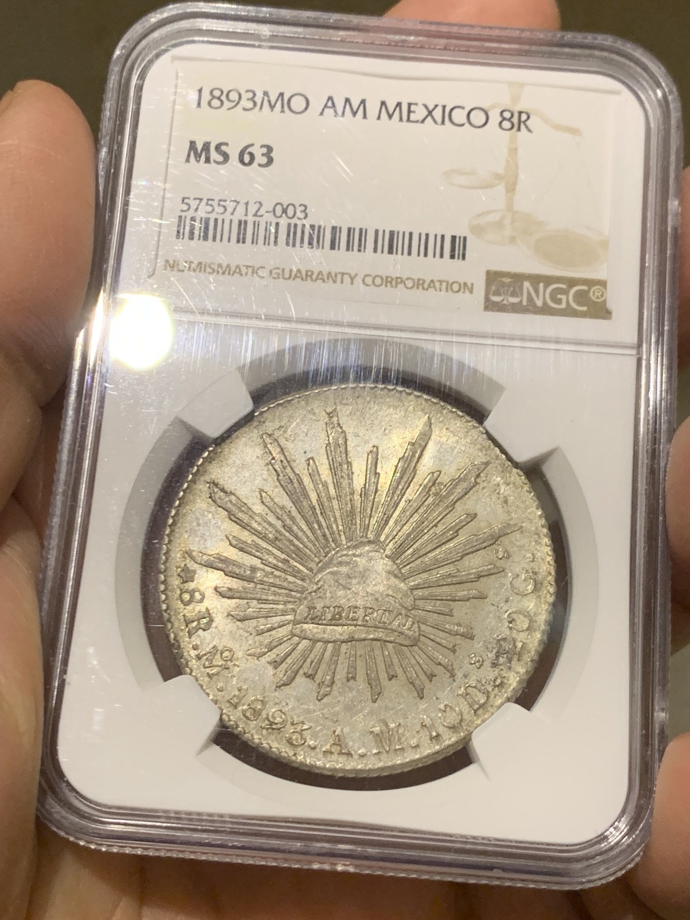 《竞宝斋》第246场-周日，周一 ，周二3场连拍 (全场包邮) NGC MS63 墨西哥1893年花边鹰洋 全羽毛 原光 丝绸底板