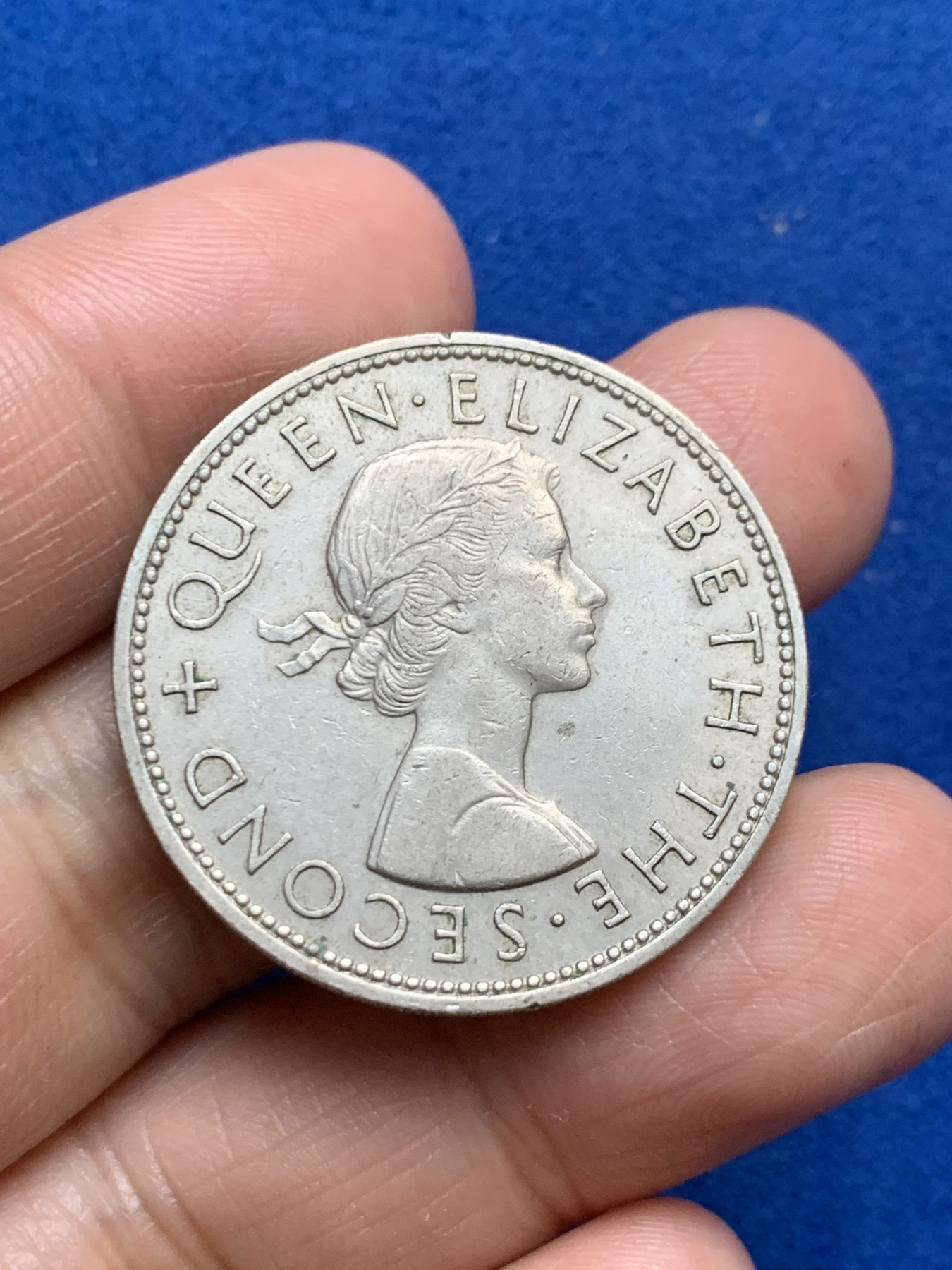 《竞宝斋》第246场-周日，周一 ，周二3场连拍 (全场包邮) 新西兰1963年半克朗