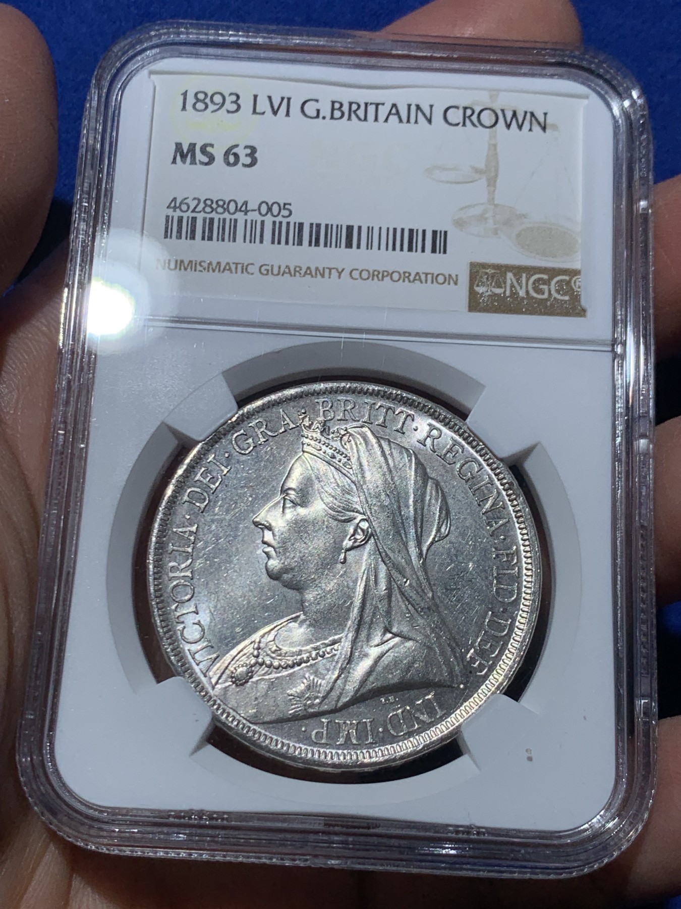 《竞宝斋》第246场-周日，周一 ，周二3场连拍 (全场包邮) NGC MS63 英国1893年维多利亚披纱马剑银币 转光底板 极好品相