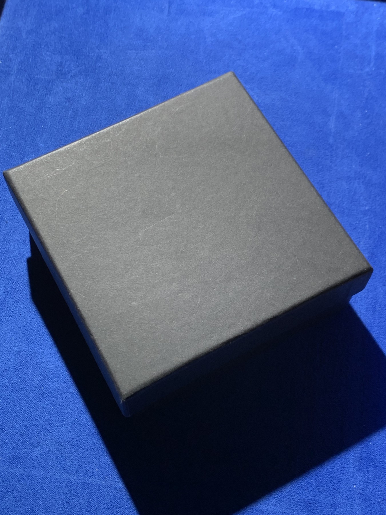 《竞宝斋》第246场-周日，周一 ，周二3场连拍 (全场包邮) 喀麦隆2021年2000中非法郎 山地猩猩2盎司高浮雕银币 发行500枚 雕刻精美 盒证全 62.2克 999银