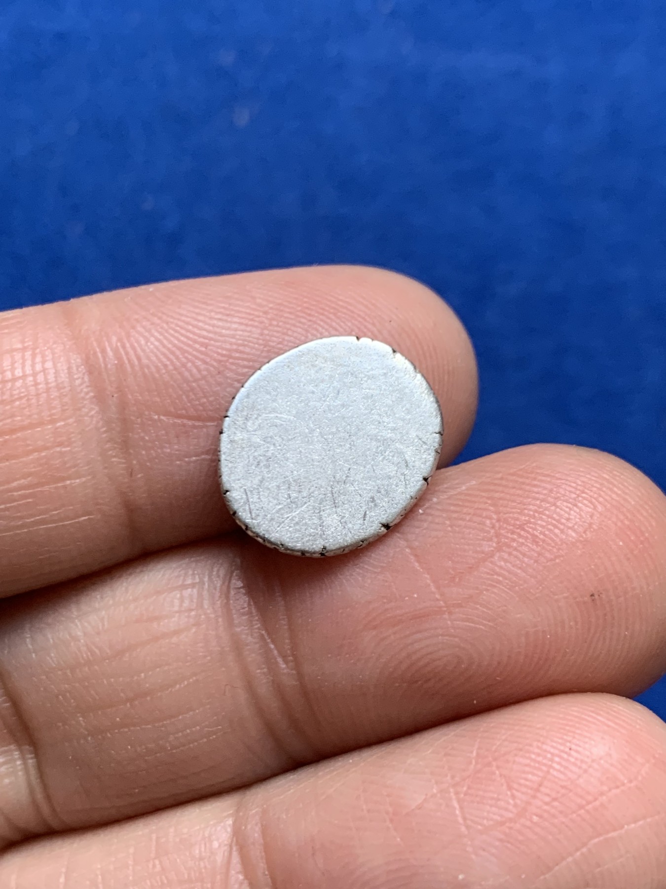 《竞宝斋》第246场-周日，周一 ，周二3场连拍 (全场包邮) 柬埔寨金边王朝1845前后小鸟打制银币