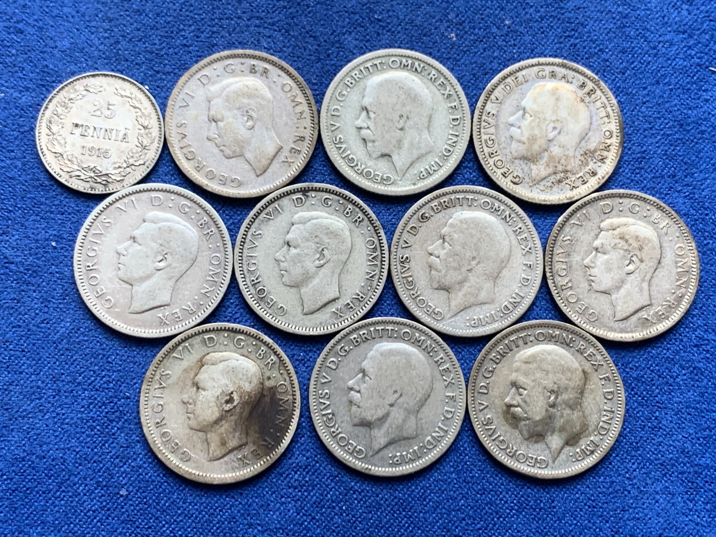 《竞宝斋》第246场-周日，周一 ，周二3场连拍 (全场包邮) 11枚一组 英俄散币 六便士10枚 沙俄25芬尼1枚