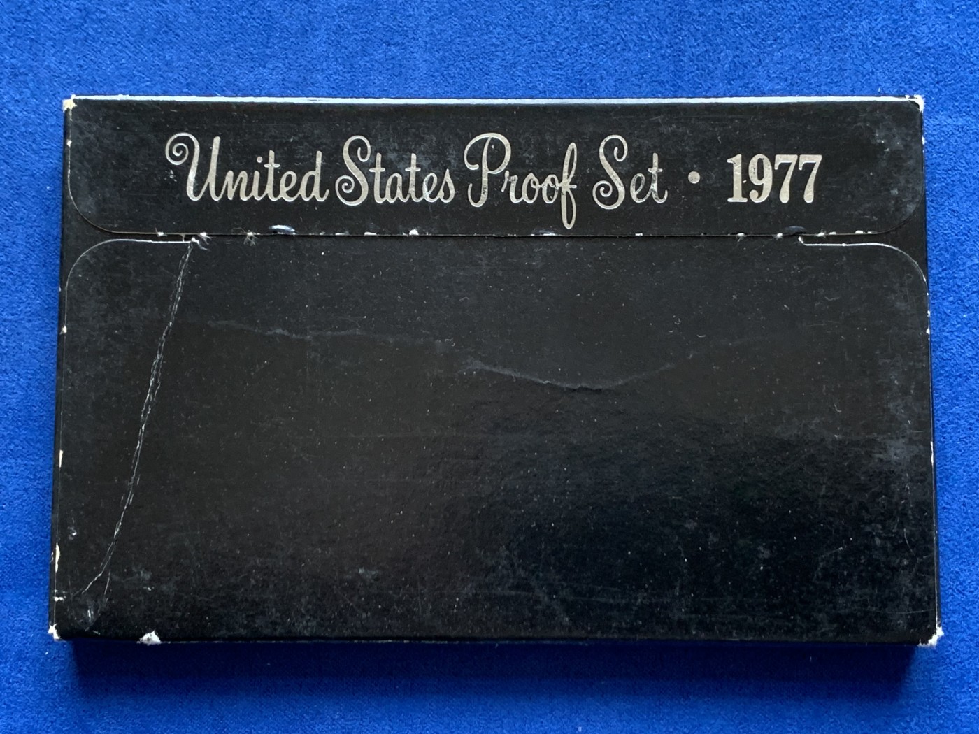 《竞宝斋》第246场-周日，周一 ，周二3场连拍 (全场包邮) 美国1977年精致套币 含精致大艾一元 市场价一百多元