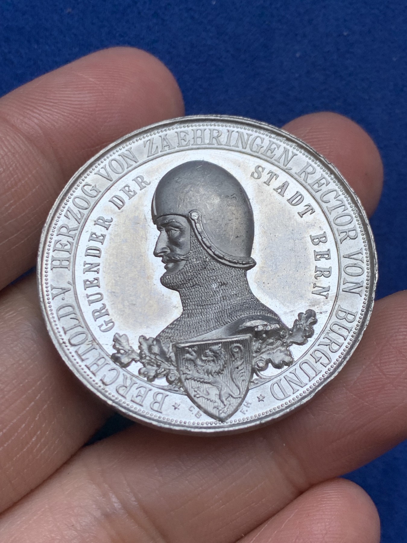 《竞宝斋》第246场-周日，周一 ，周二3场连拍 (全场包邮) 瑞士伯尔尼1891年建城700周年WM白金属纪念章 37.9mm 18.9克