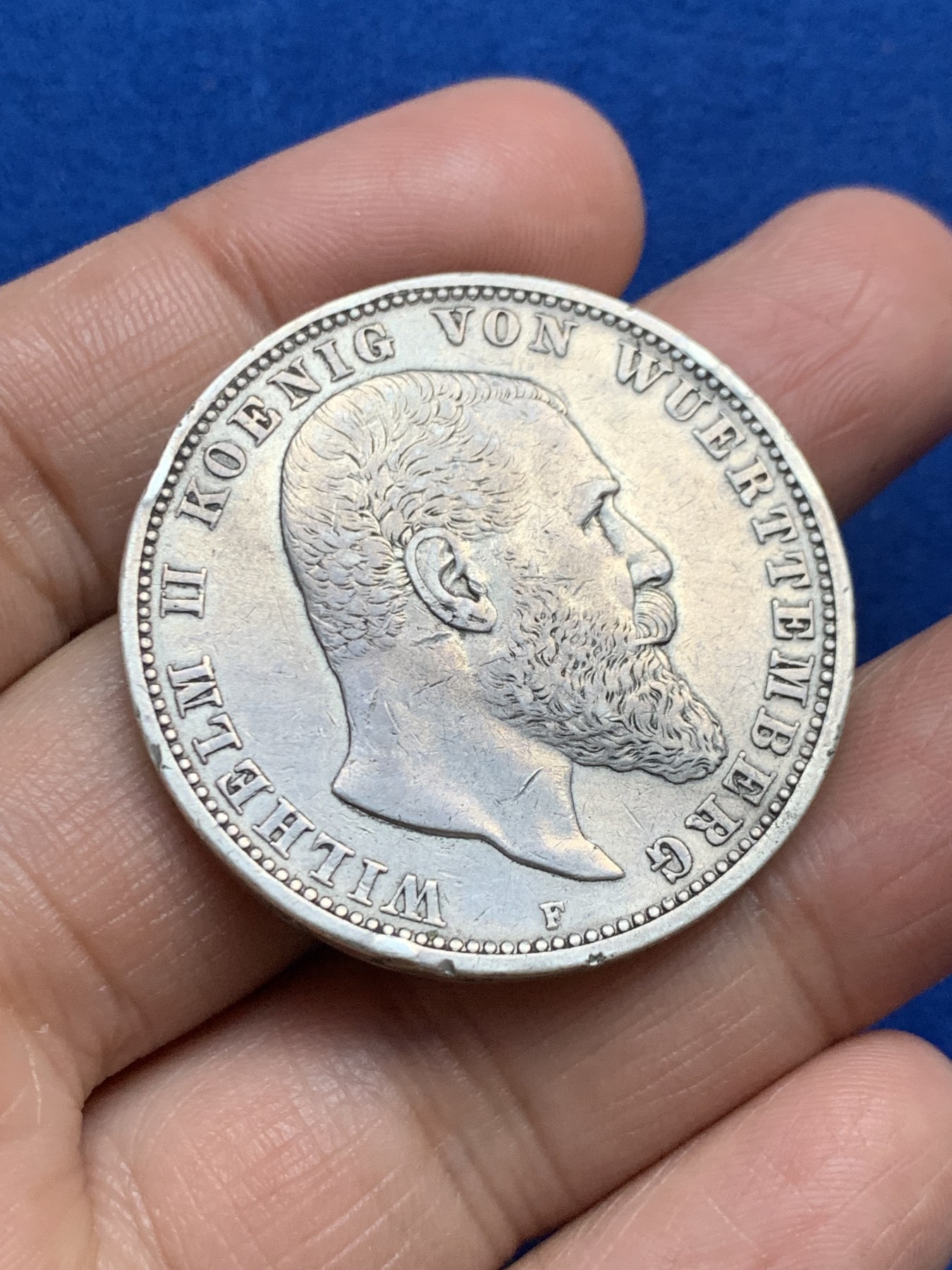 《竞宝斋》第246场-周日，周一 ，周二3场连拍 (全场包邮) 德国 符腾堡 1907年大胡子5马克银币 细节见图