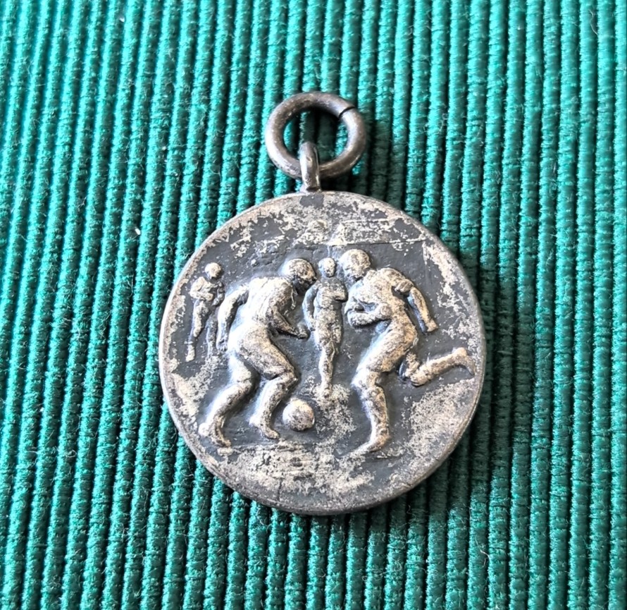 外国币章第二十一期（龙年首期） 英国足球银章25mm10g