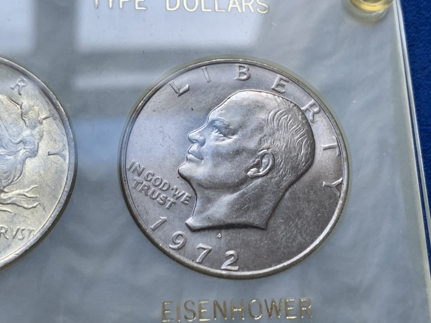 《竞宝斋》第246场-周日，周一 ，周二3场连拍 (全场包邮) 美国卡套套币3枚套，少见！含1882年摩根银币，1922年和平鸽银币，3枚都带光，喜欢的不要错过了