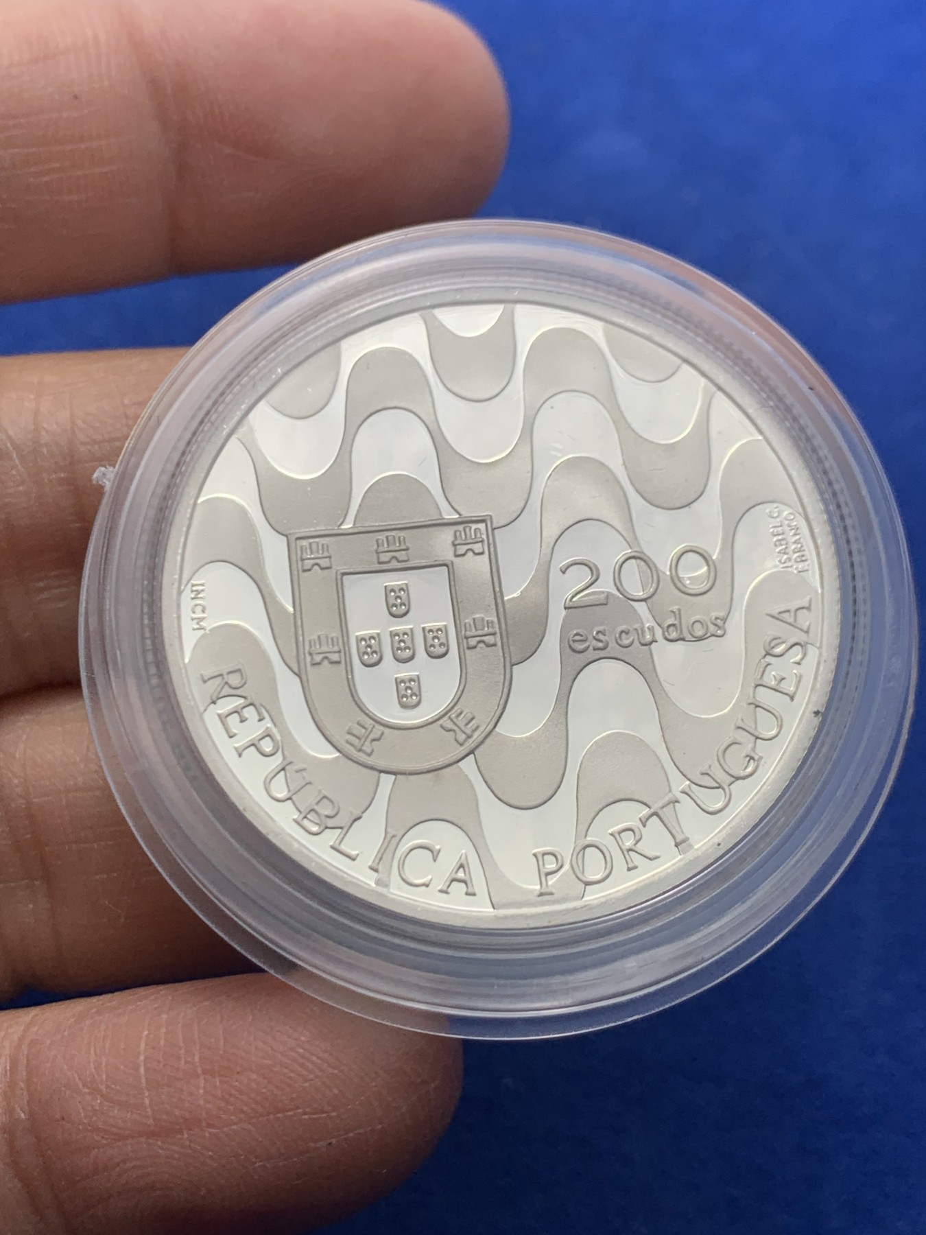 《竞宝斋》第247场-周日，周一 ，周二3场连拍 (全场包邮) 葡萄牙 1992 担任欧洲共同体主席国 纪念银币 26.5克 925银