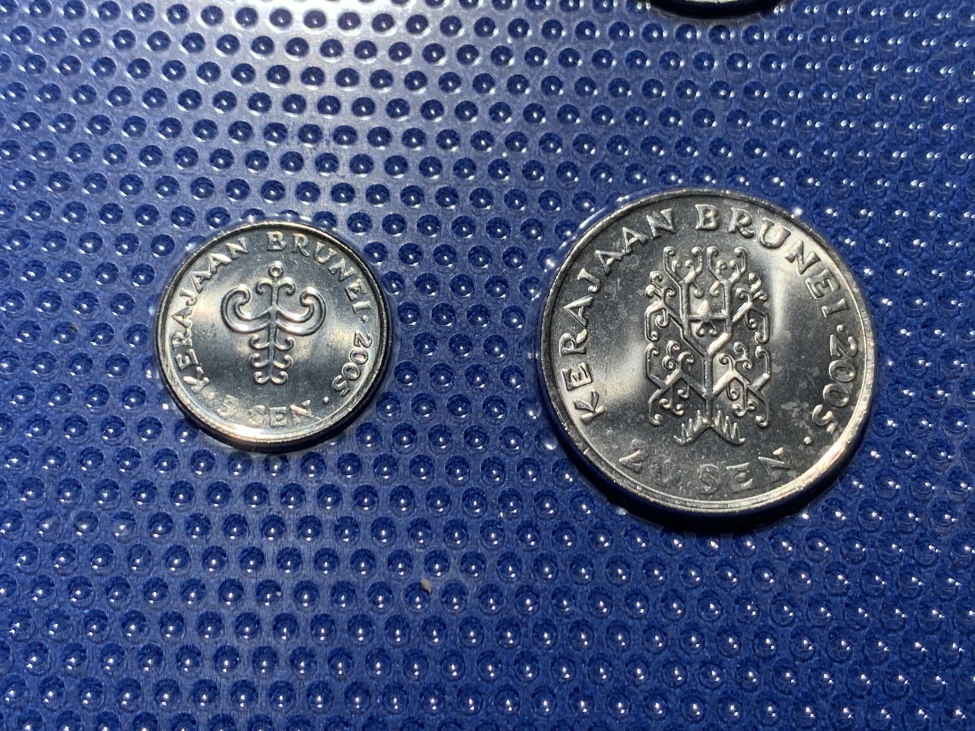 《竞宝斋》第247场-周日，周一 ，周二3场连拍 (全场包邮) 文莱4枚装套币