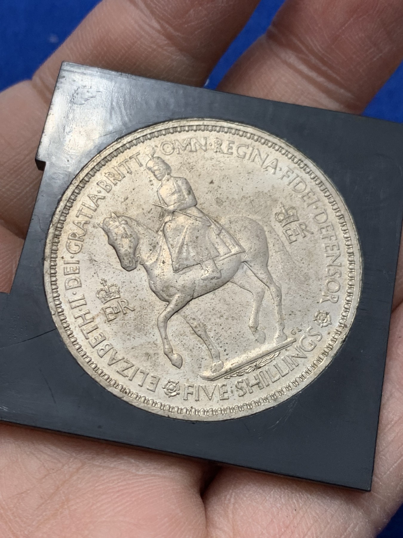 《竞宝斋》第247场-周日，周一 ，周二3场连拍 (全场包邮) 英国 1953 伊丽杉白二世 登基纪念 克朗币