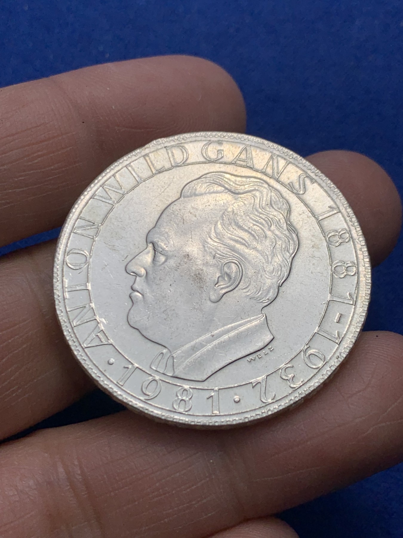 《竞宝斋》第247场-周日，周一 ，周二3场连拍 (全场包邮) 奥地利 1981 安东·维尔甘斯诞辰 100周年 500先令 银币