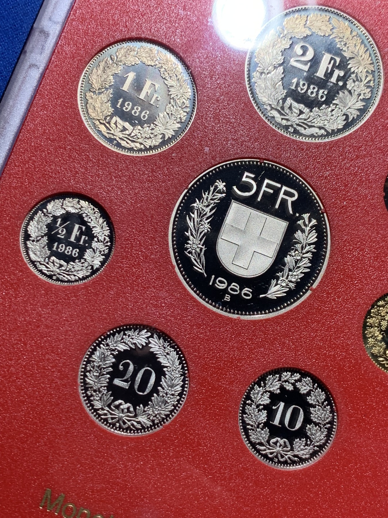 《竞宝斋》第247场-周日，周一 ，周二3场连拍 (全场包邮) 瑞士 1986年 原盒封装 黑皮精制 套币 完美品 值得收藏