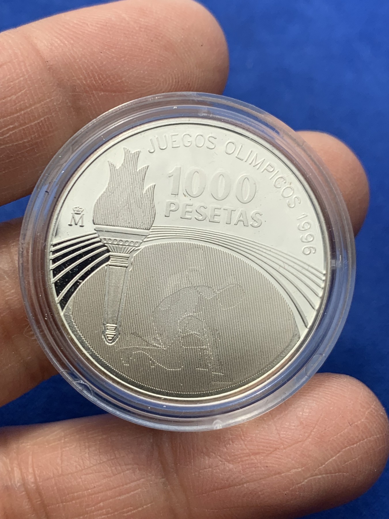 《竞宝斋》第247场-周日，周一 ，周二3场连拍 (全场包邮) 西班牙1996年奥运火炬1000比塞塔精制银币